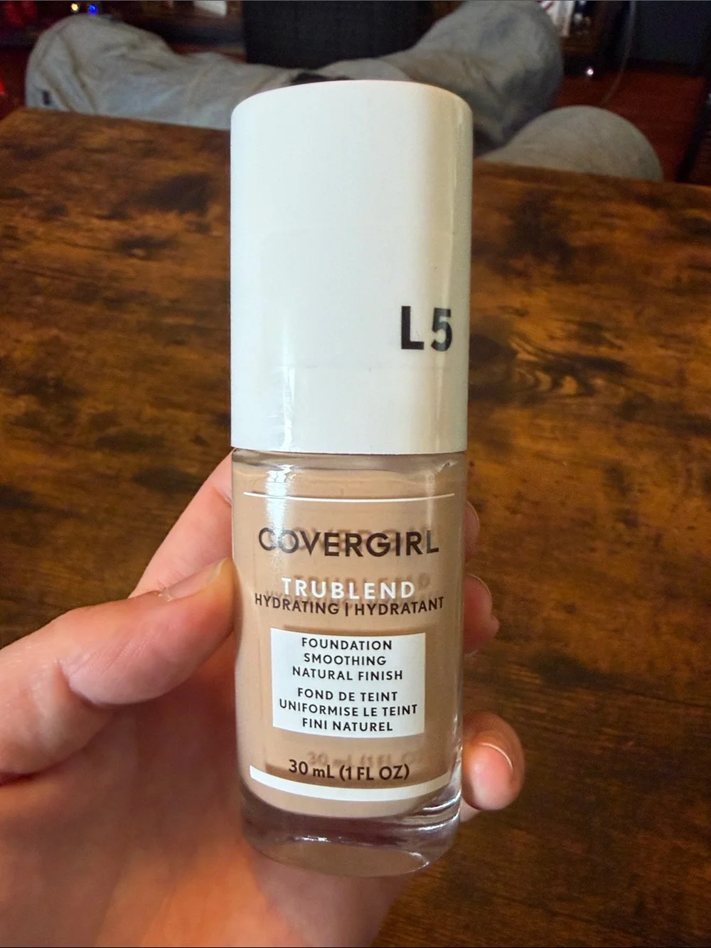 COVERGIRL TruBlend Hydrating Foundation L5 Light Beige